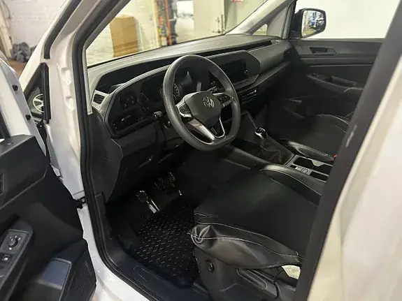 Volkswagen Caddy Maxi 2024 photo 5
