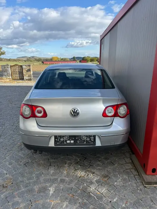 Volkswagen Passat 2008 photo 2