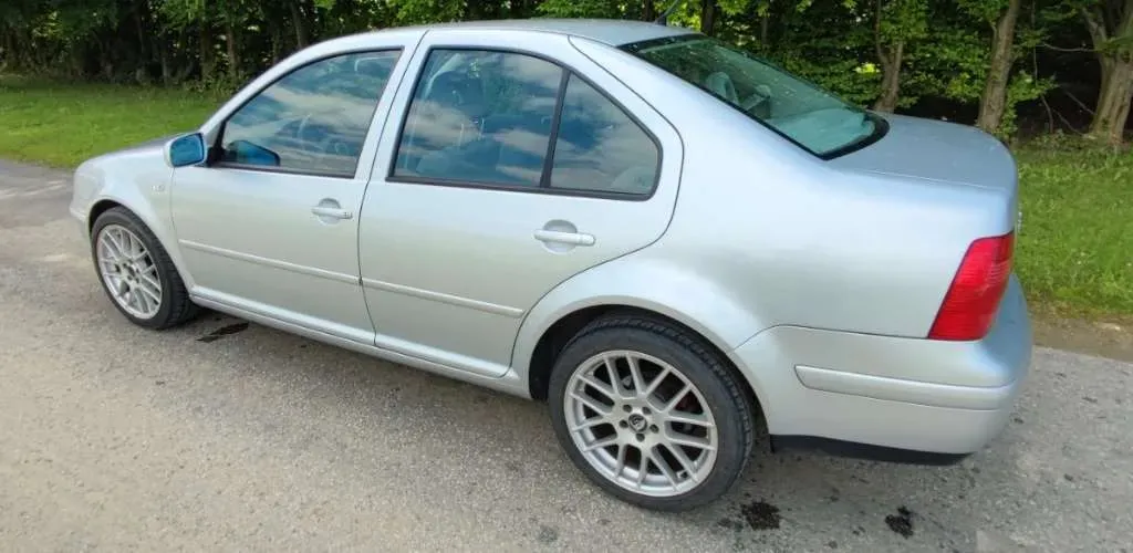 Volkswagen Bora 2000 photo 3