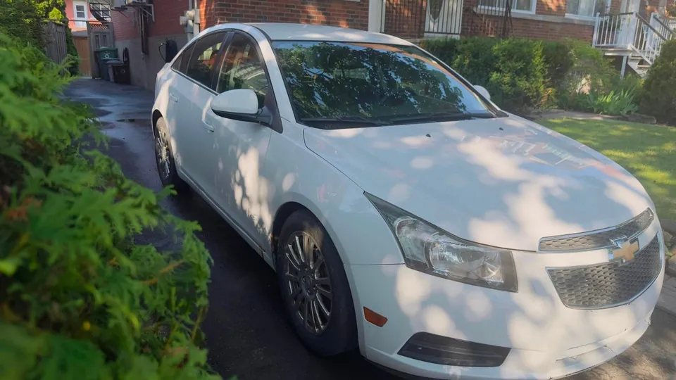 Chevrolet Cruze 2012 photo 2