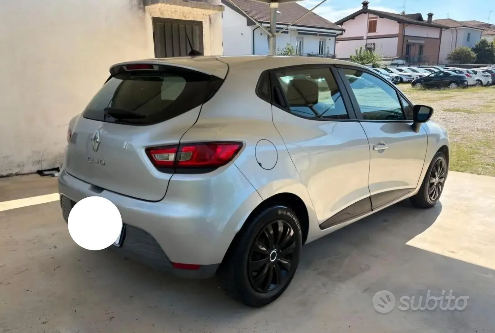 Renault Clio 2015 photo 2