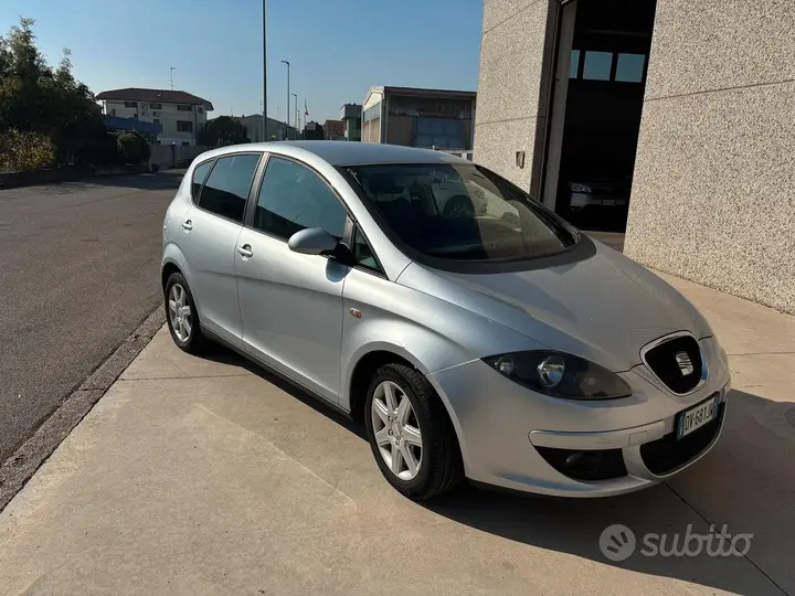 Seat Altea 2009 photo 2