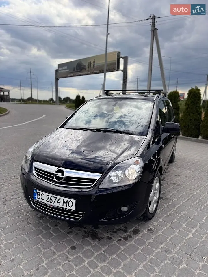 Opel Zafira 2010 photo 4