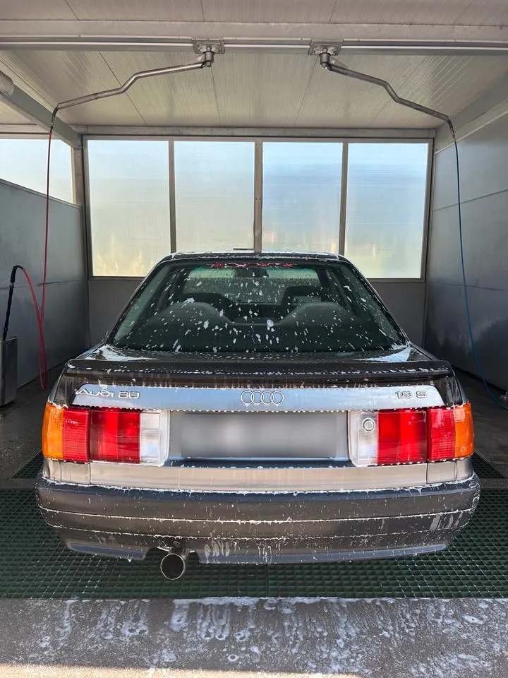 Audi 80