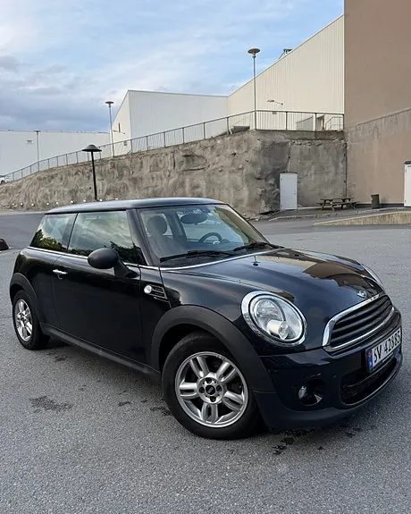 Mini One 2013 photo 3