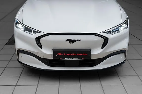 Ford Mustang Mach-E 2022 photo 4