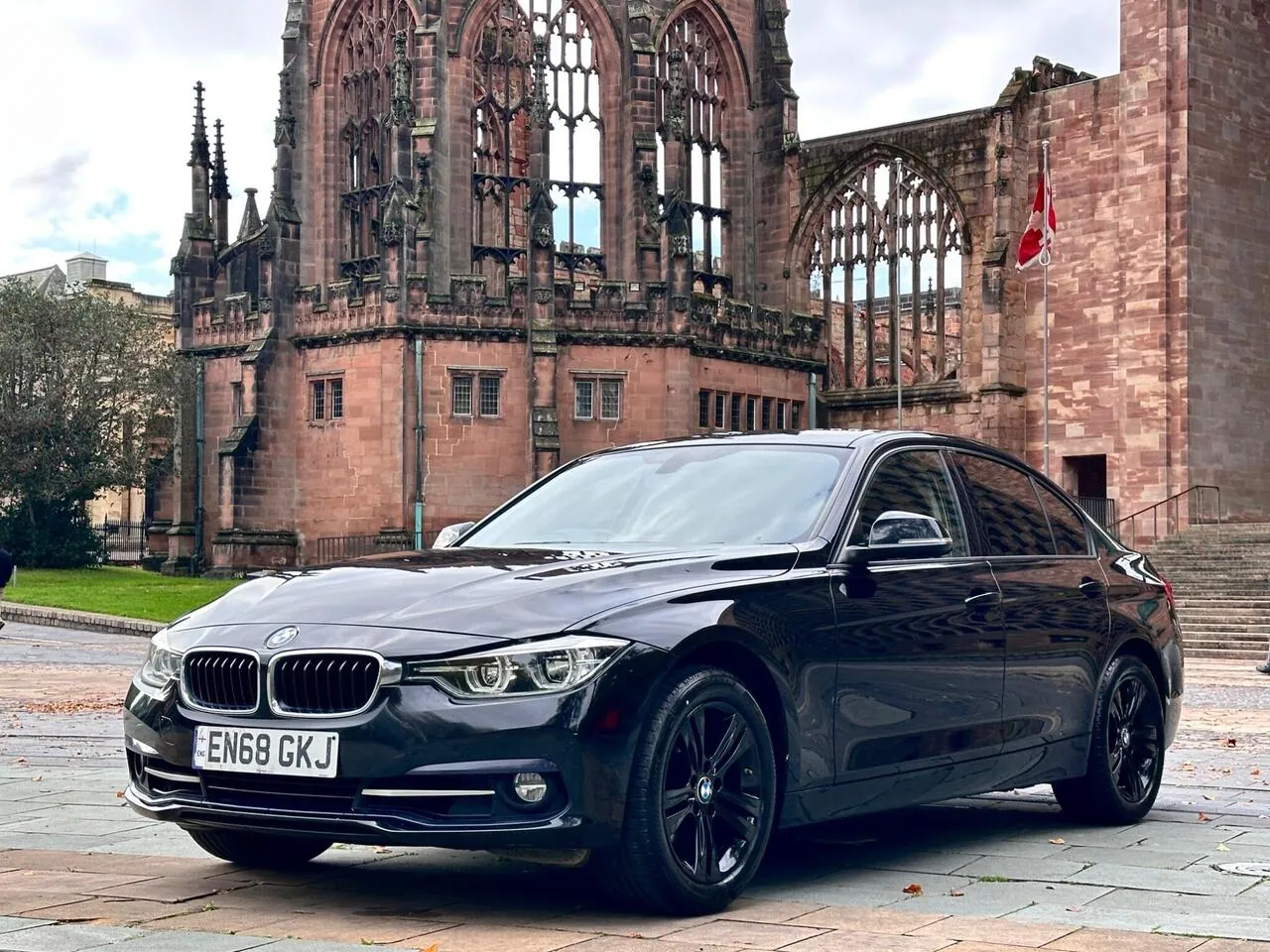 BMW 3 Series 2018 photo 3