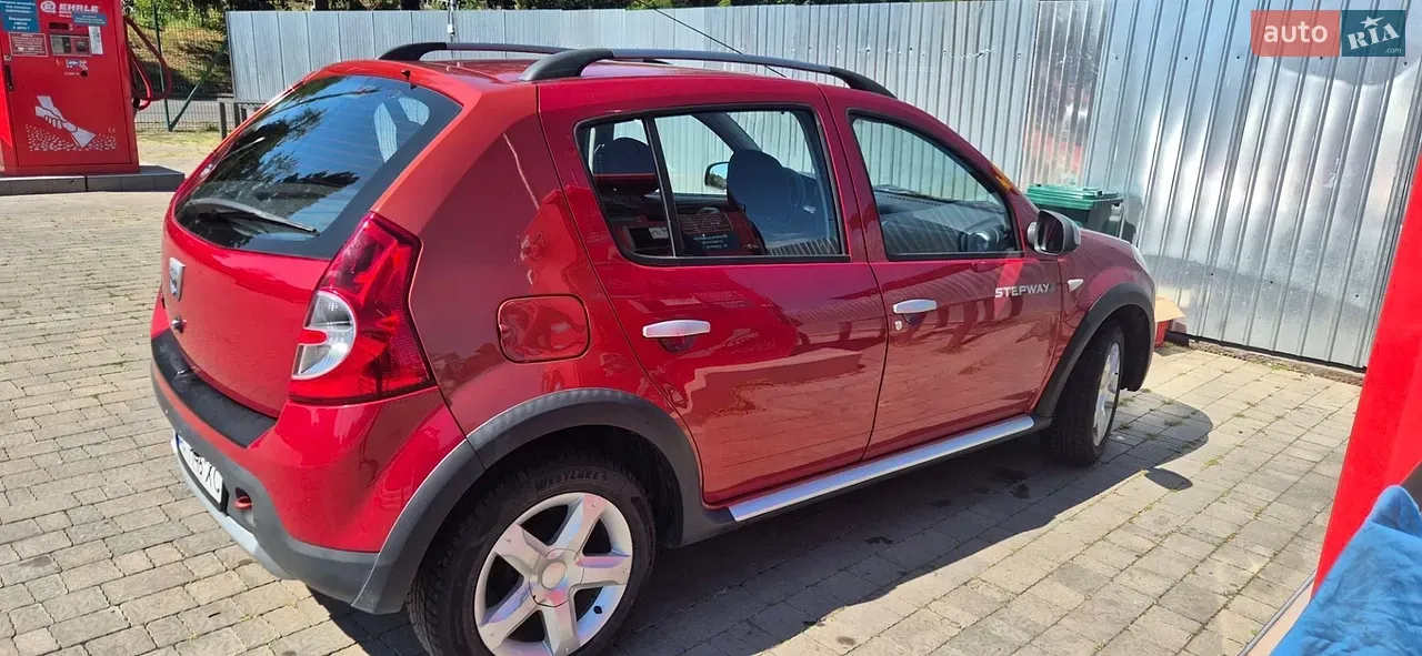 Dacia Sandero 2010 photo 2