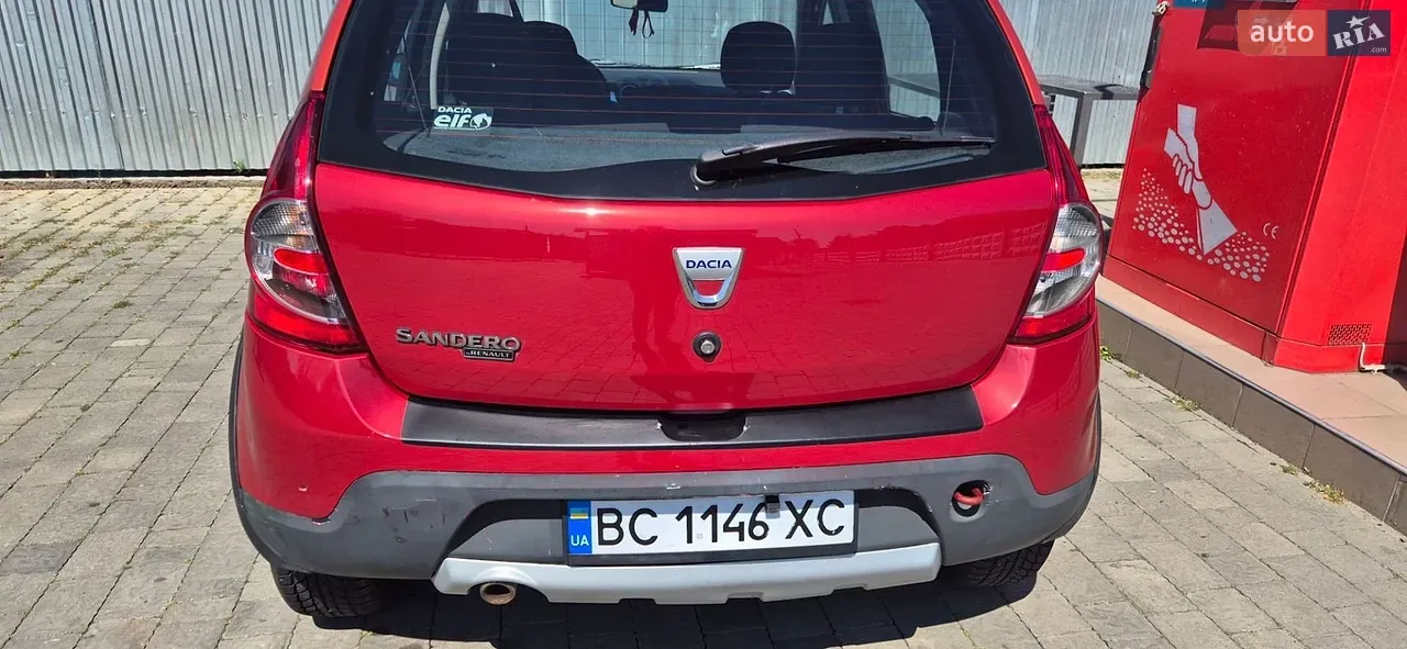 Dacia Sandero 2010 photo 3