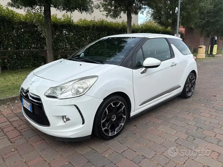 DS Automobiles Ds 3