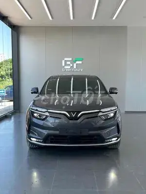 Vinfast Vf8