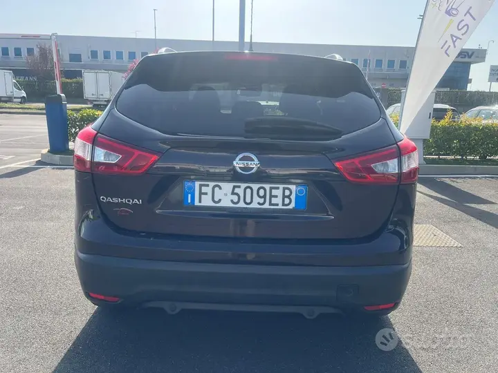 Nissan Qashqai 2015 photo 5
