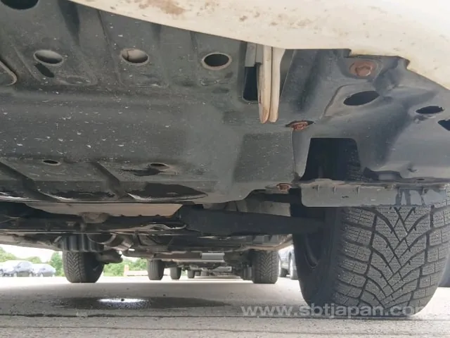 Toyota Noah 2010 photo 4