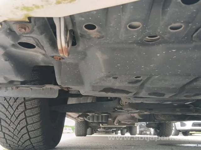 Toyota Noah 2010 photo 3