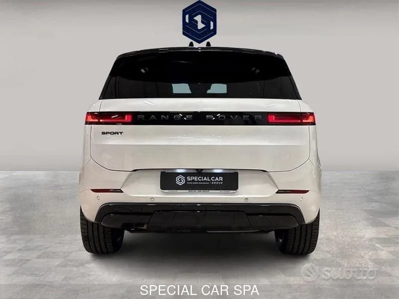 Land Rover Range Rover Sport 2024 photo 4