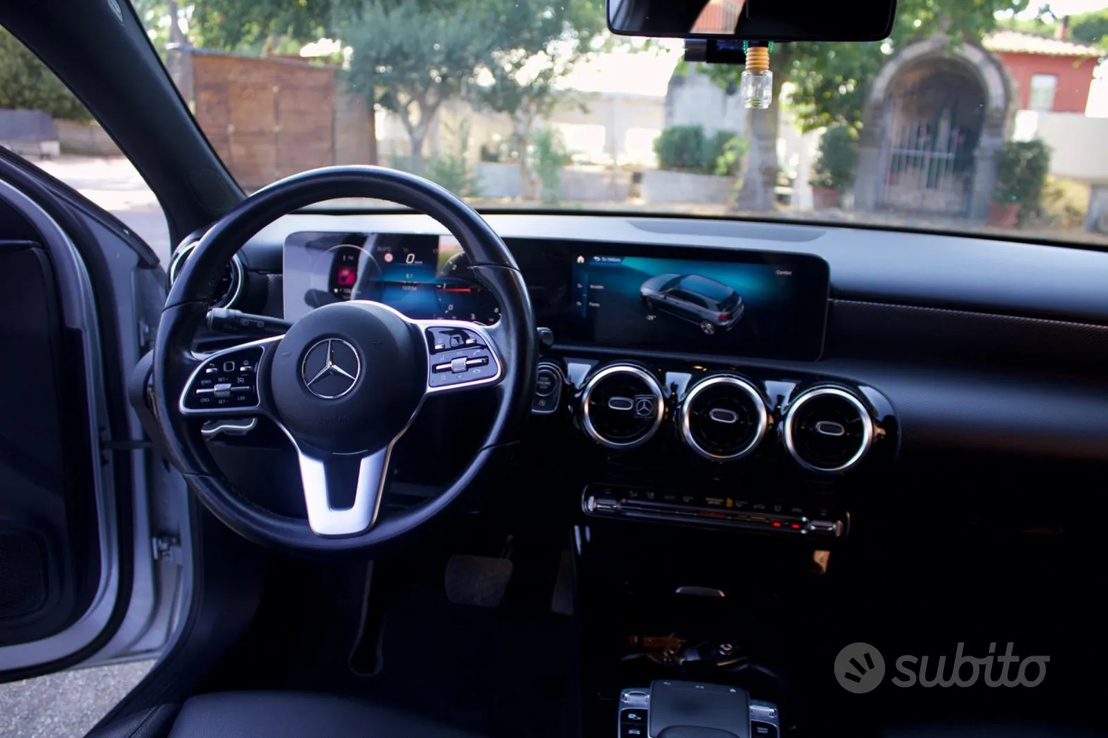 Mercedes-Benz A-Class 2018 photo 5