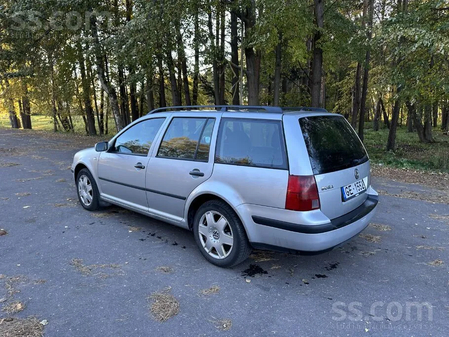 Volkswagen Golf 4 2000 photo 3