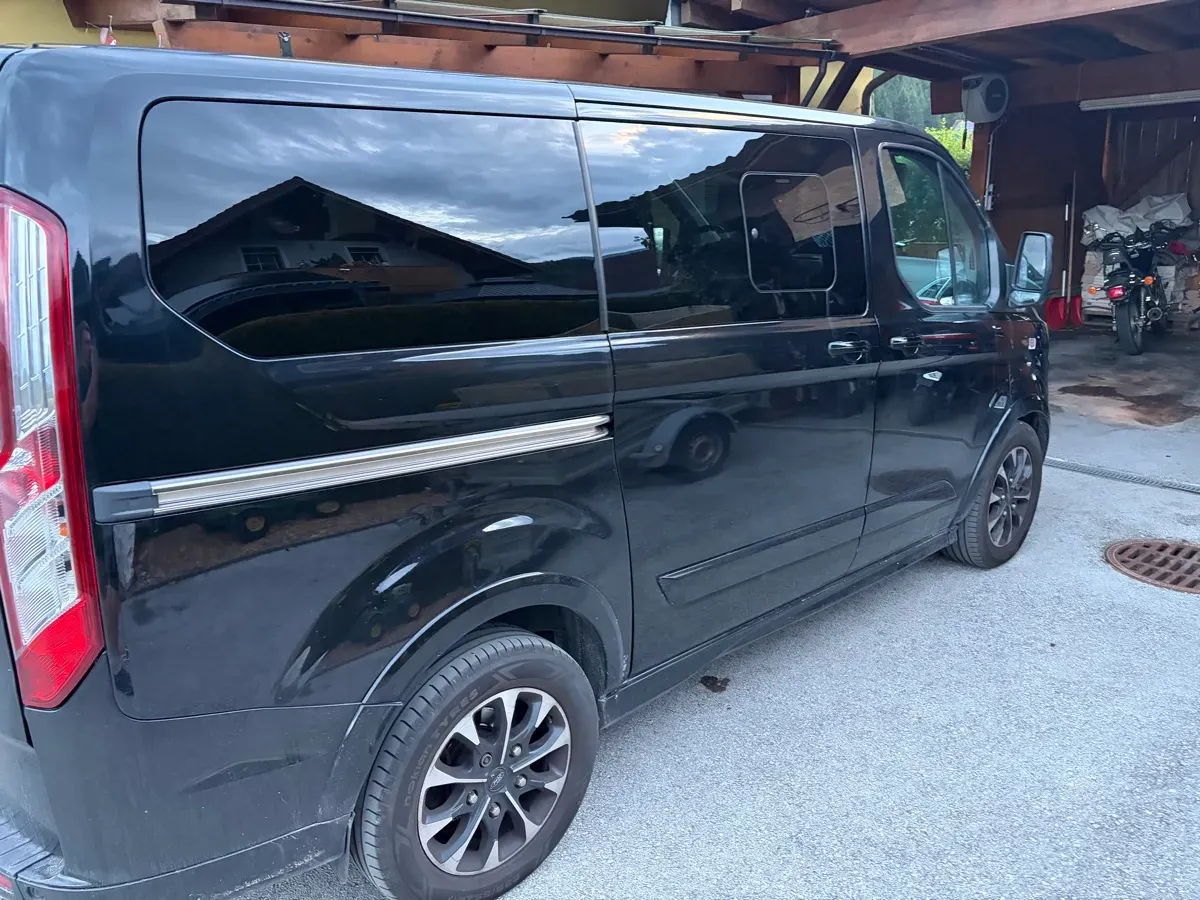 Ford Tourneo Custom 2017 photo 3