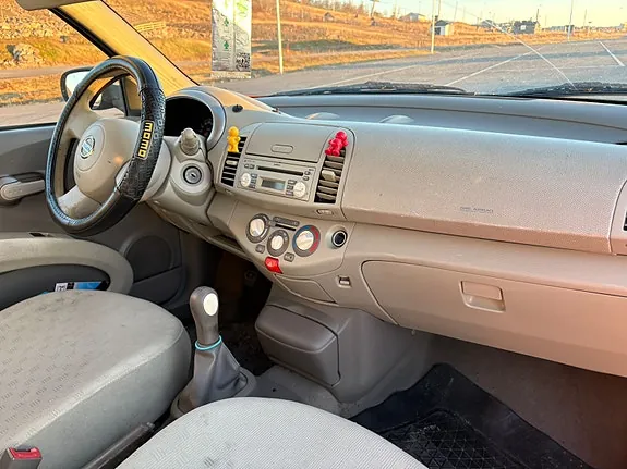 Nissan Micra 2004 photo 4