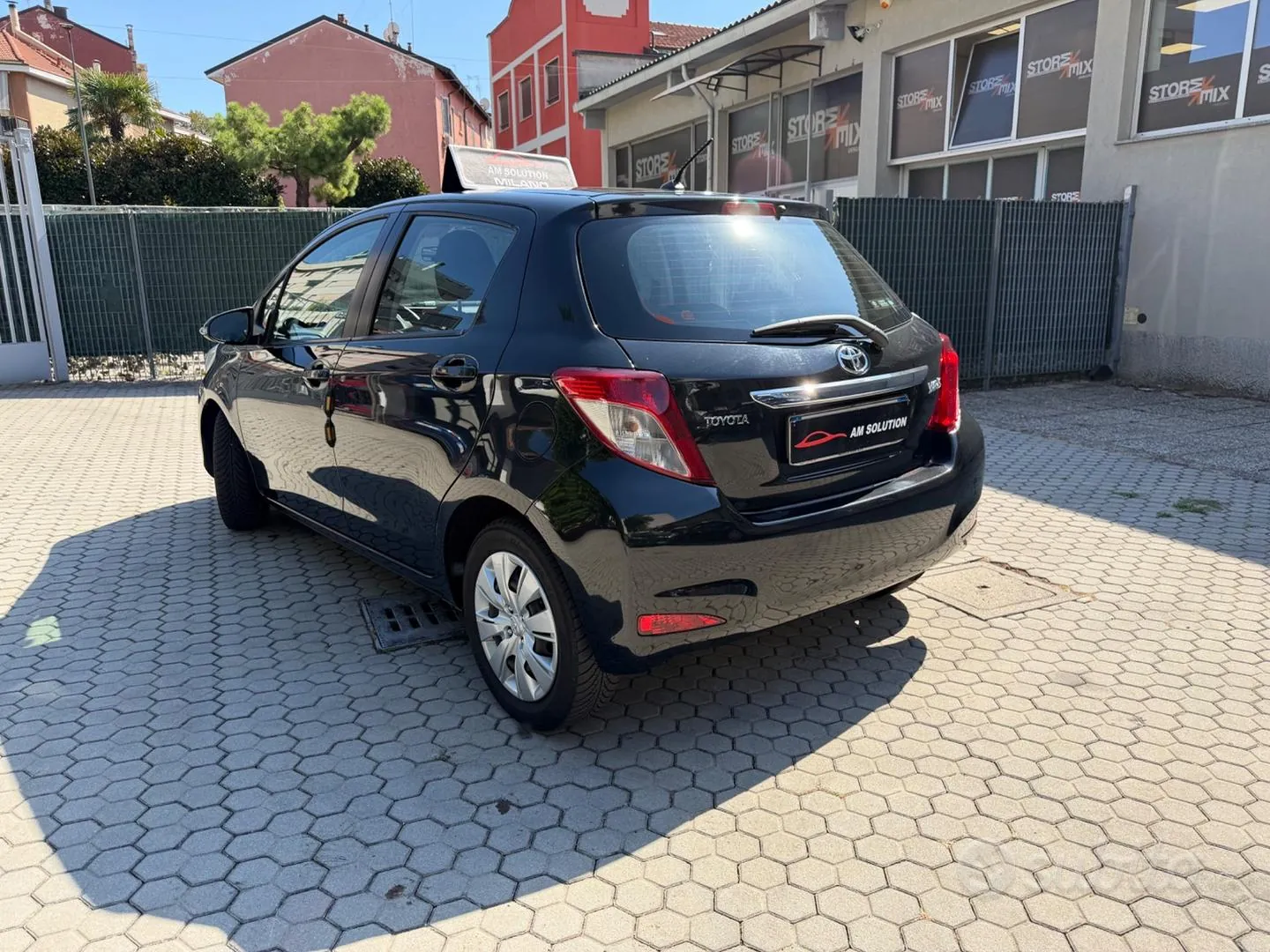 Toyota Yaris 2013 photo 4