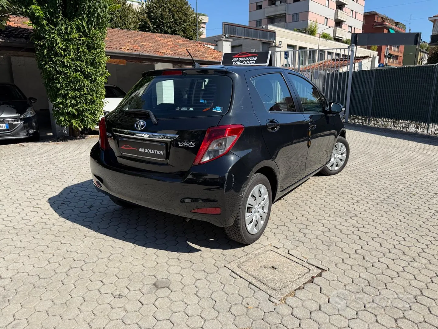 Toyota Yaris 2013 photo 3
