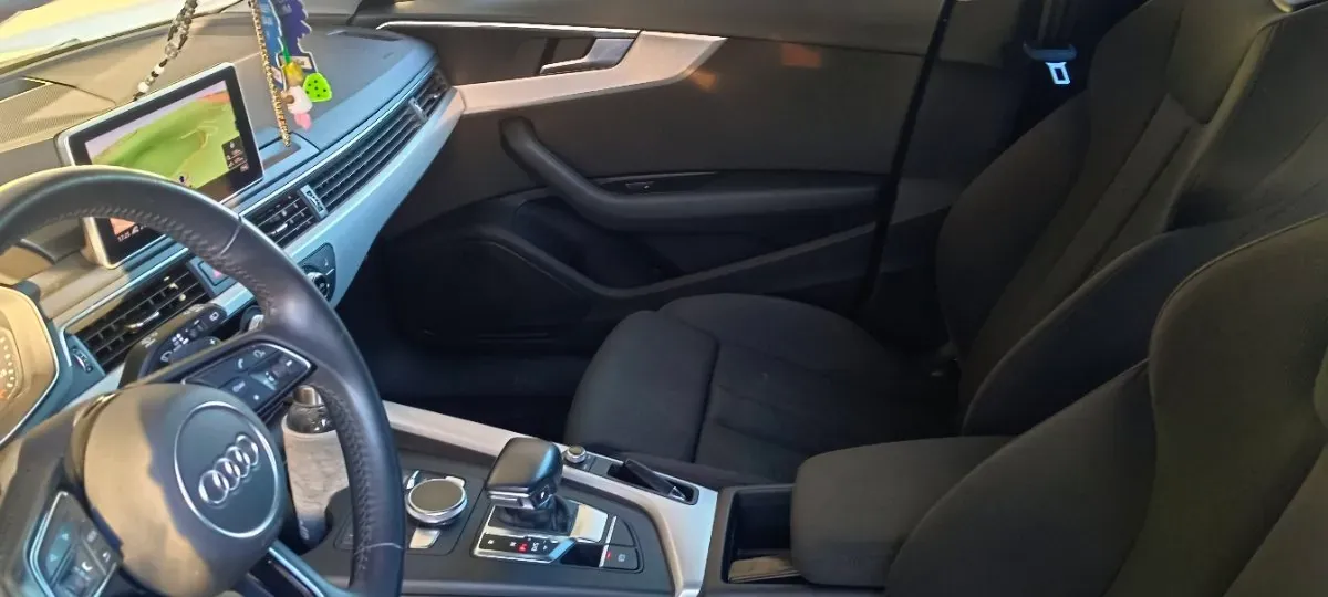 Audi A4 2019 photo 3