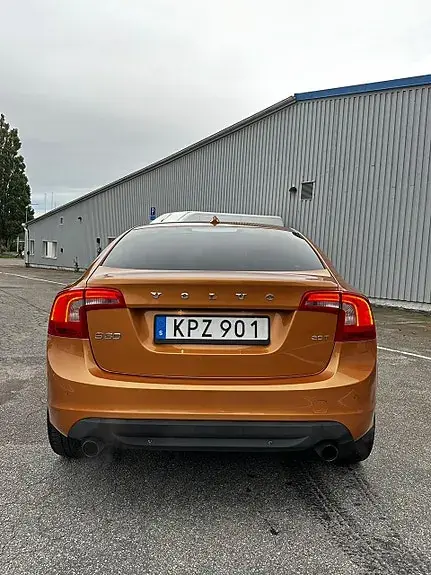 Volvo S60 2011 photo 3