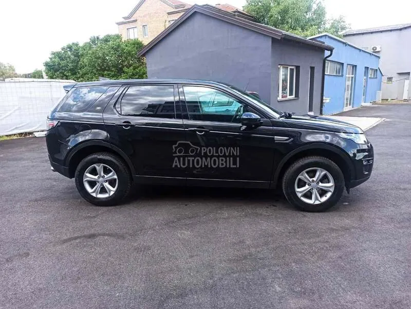 Land Rover Discovery Sport 2017 photo 4