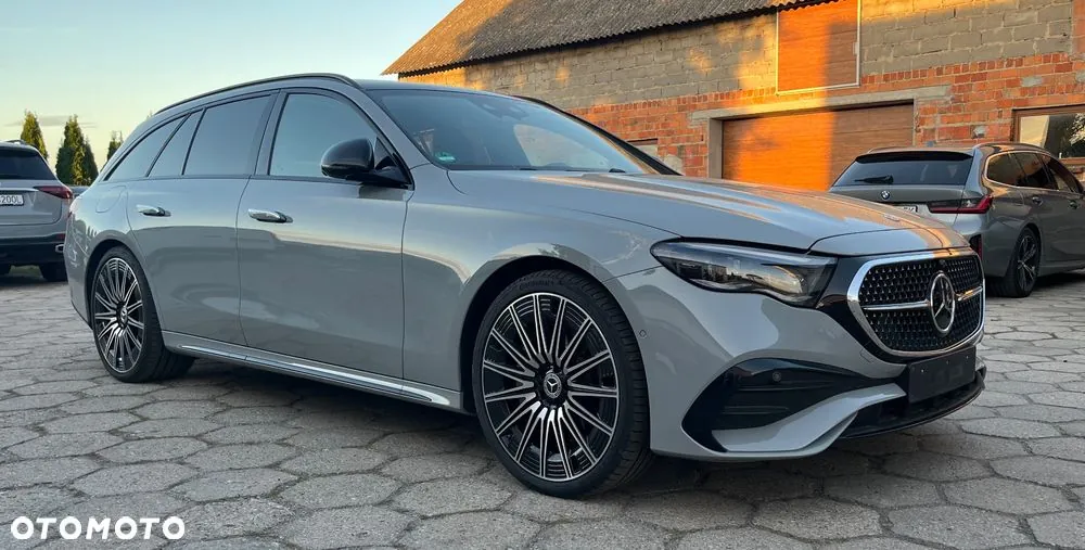 Mercedes-Benz E-Class 2025 photo 4