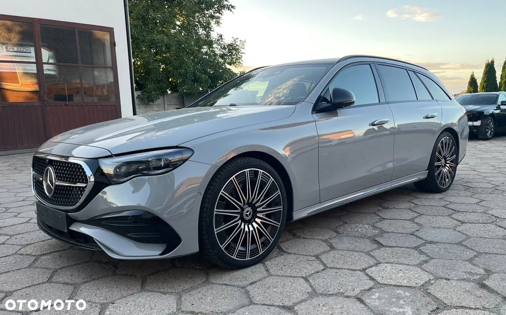 Mercedes-Benz E-Class 2025 photo 3