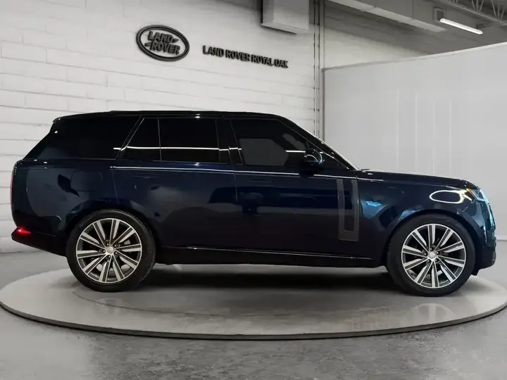 Land Rover Range Rover 2023 photo 4