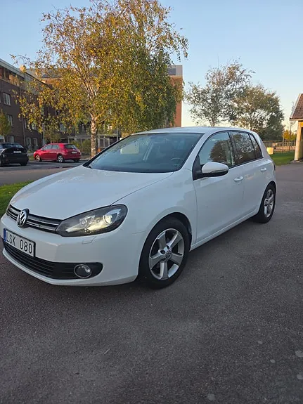 Volkswagen Golf Vi 2011 photo 2