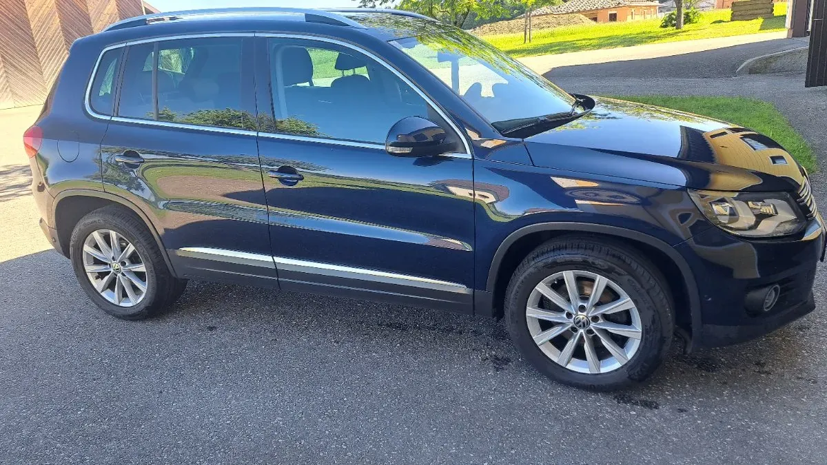 Volkswagen Tiguan 2012 photo 2