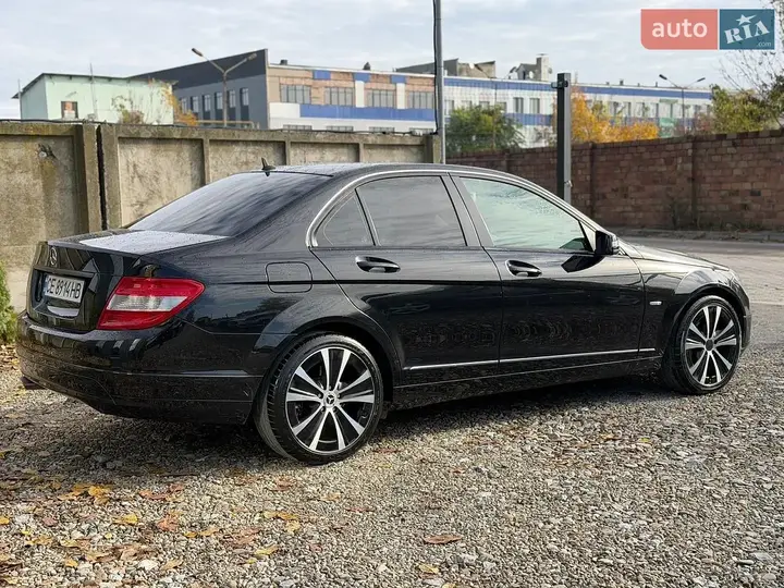 Mercedes-Benz C-Class 2010 photo 5