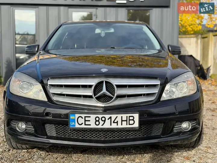 Mercedes-Benz C-Class 2010 photo 2
