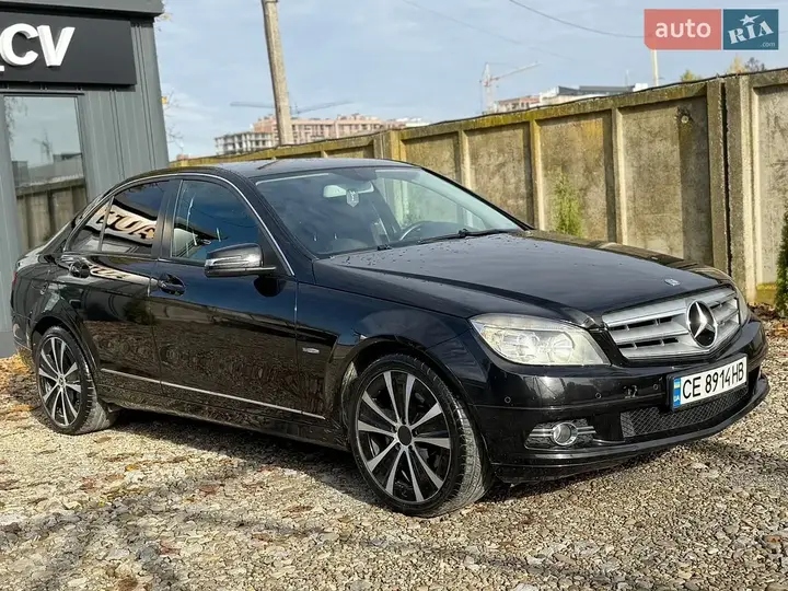 Mercedes-Benz C-Class 2010 photo 4