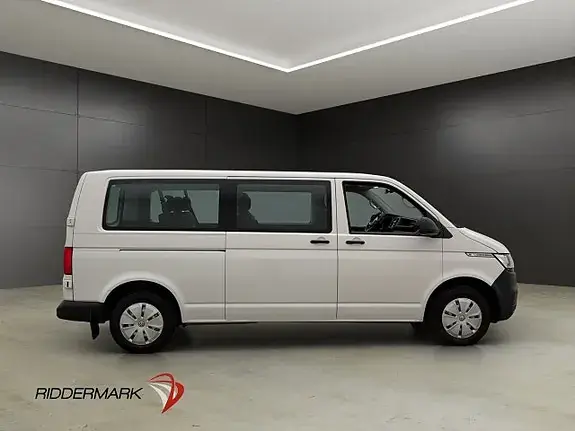 Volkswagen Caravelle 2023 photo 2