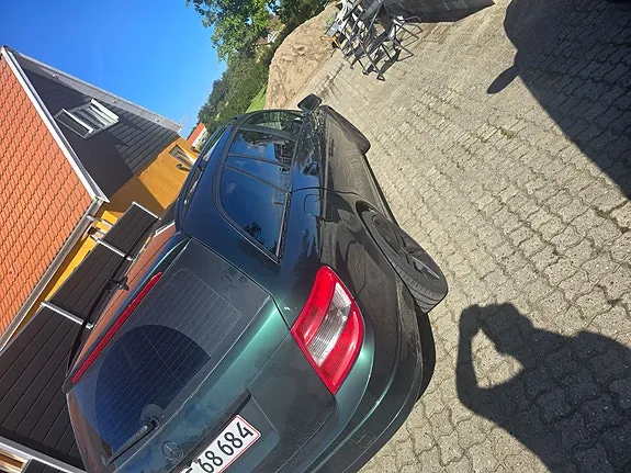 Mercedes-Benz C200 2010 photo 2