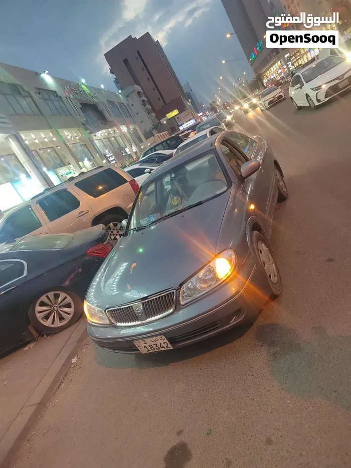 Nissan Sunny 2004 photo 5