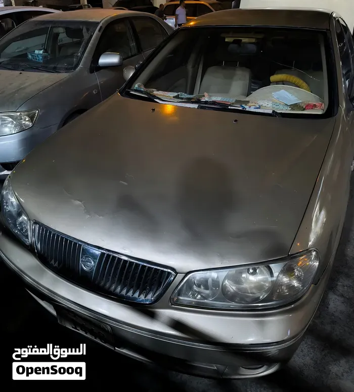 Nissan Sunny 2004 photo 2