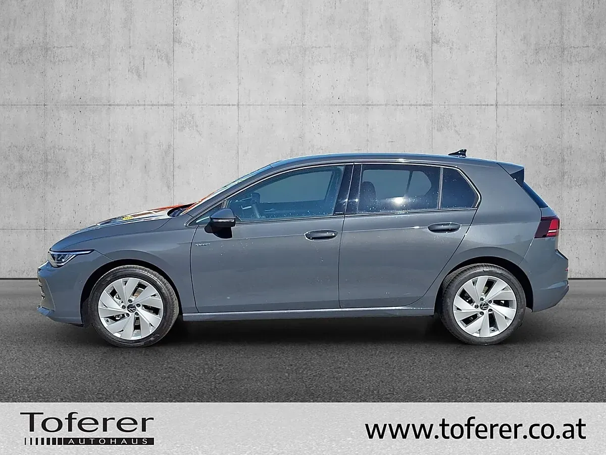 Volkswagen Golf 2026 photo 3