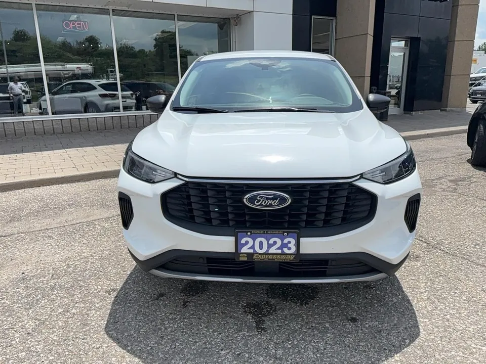 Ford Escape 2025 photo 2