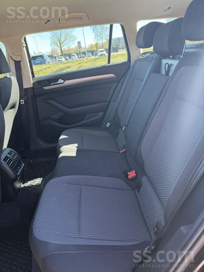 Volkswagen Passat 2017 photo 5