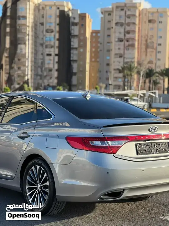Hyundai Grandeur 2014 photo 4