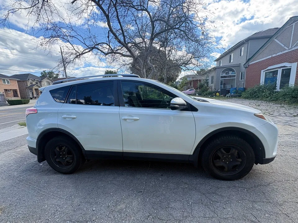Toyota Rav4 2016 photo 5