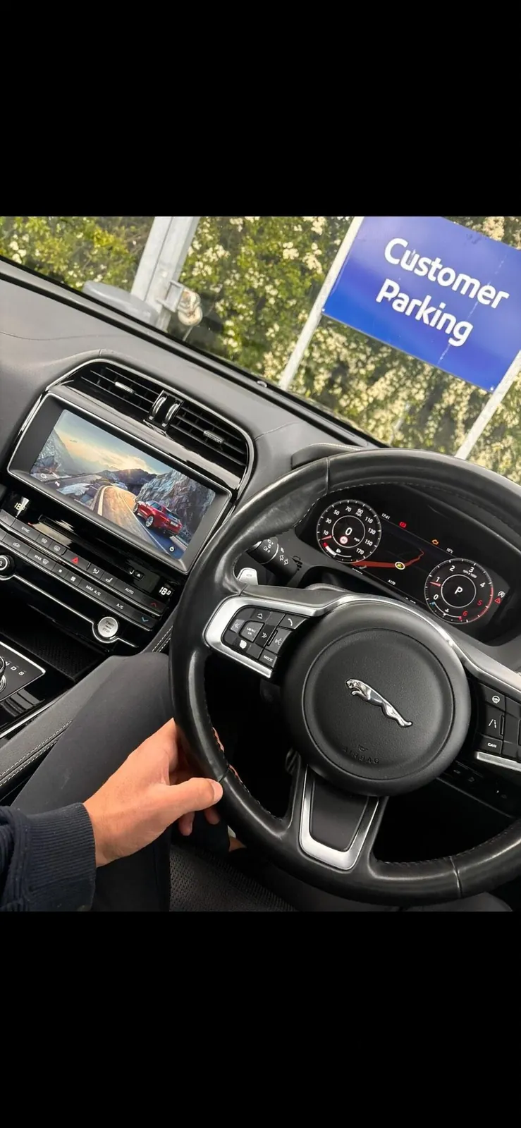 Jaguar F-Pace 2019 photo 3