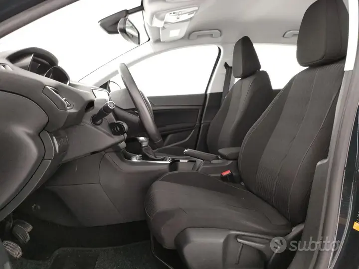 Peugeot 308 2014 photo 5