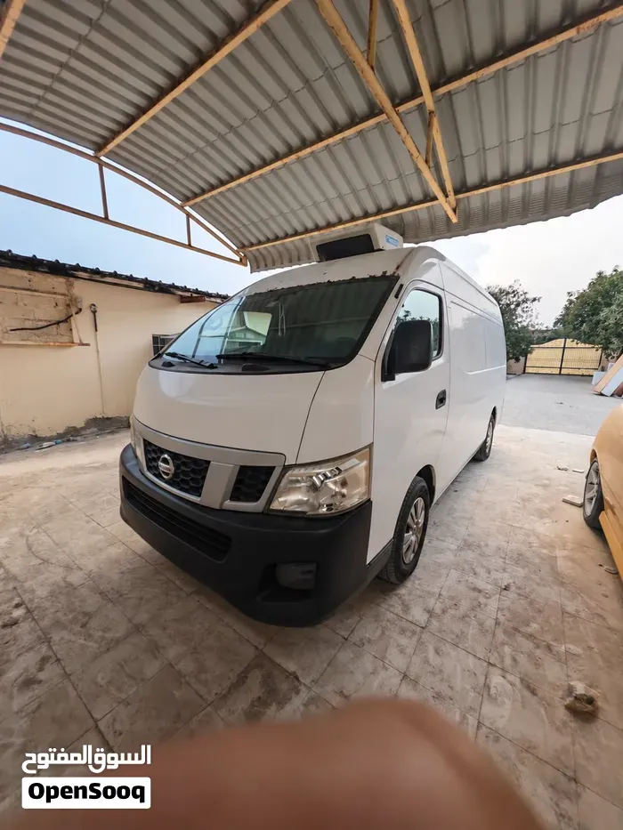 Nissan Oruvan 2015 photo 4