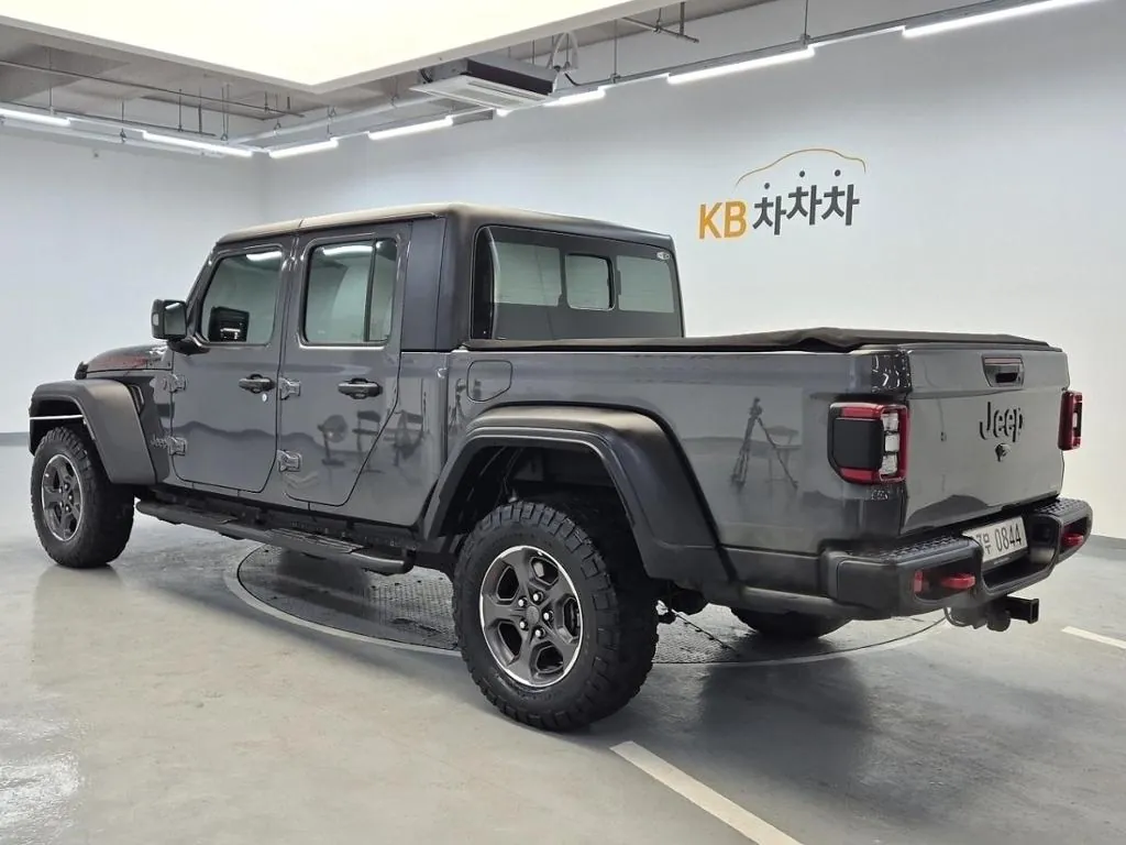 Jeep Gladiator 2021 photo 2