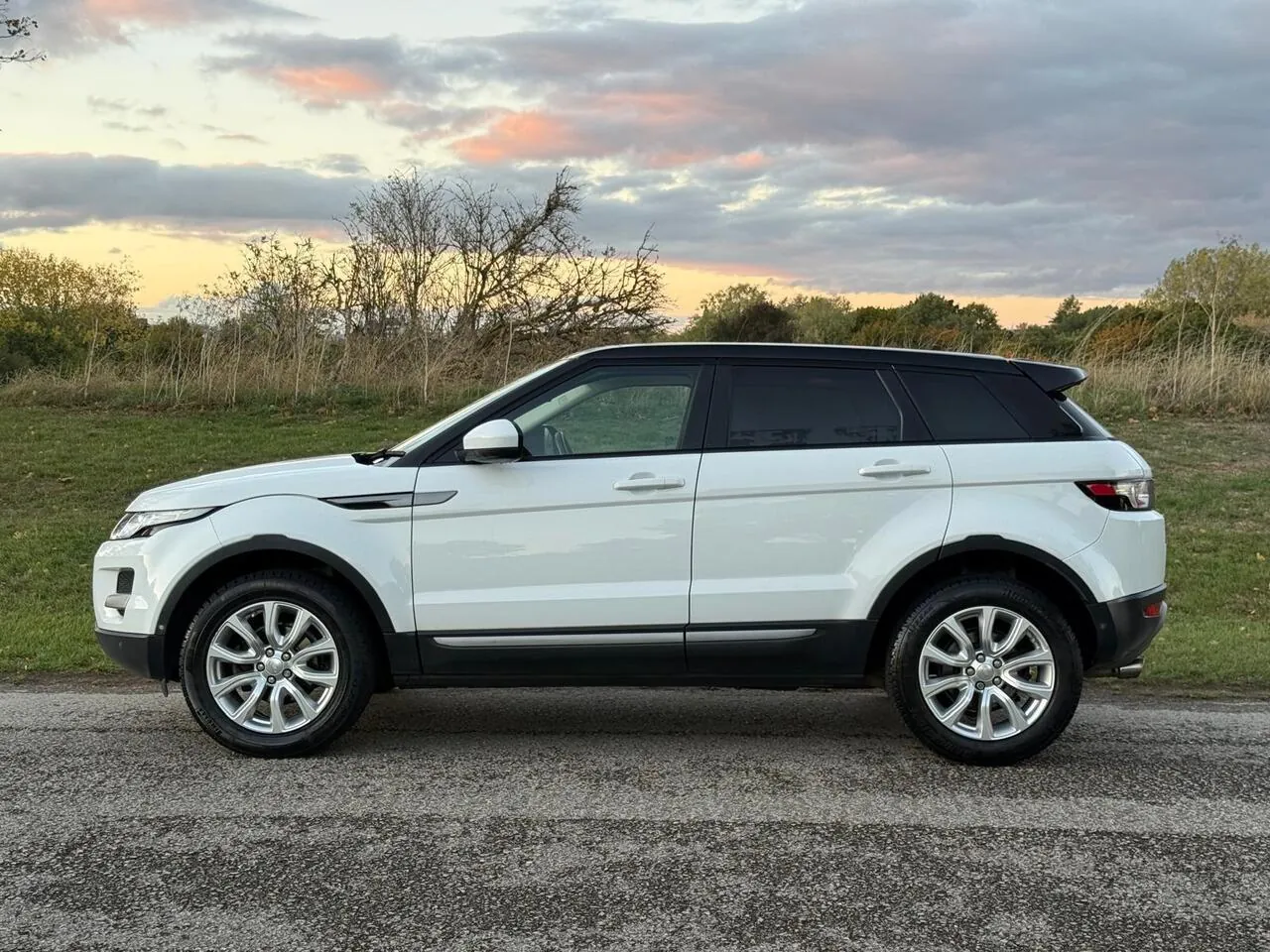 Land Rover Range Rover Evoque 2014 photo 4